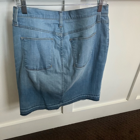 Jcrew size 31 denim skirt - Picture 3 of 3